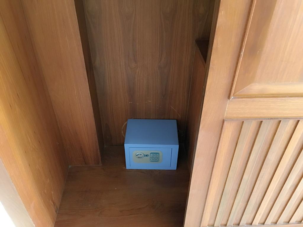 Same Same Guesthouse Patong Екстериор снимка