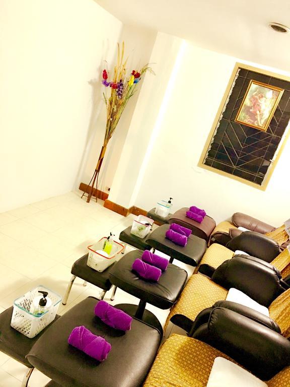 Same Same Guesthouse Patong Екстериор снимка