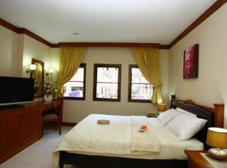 Same Same Guesthouse Patong Екстериор снимка