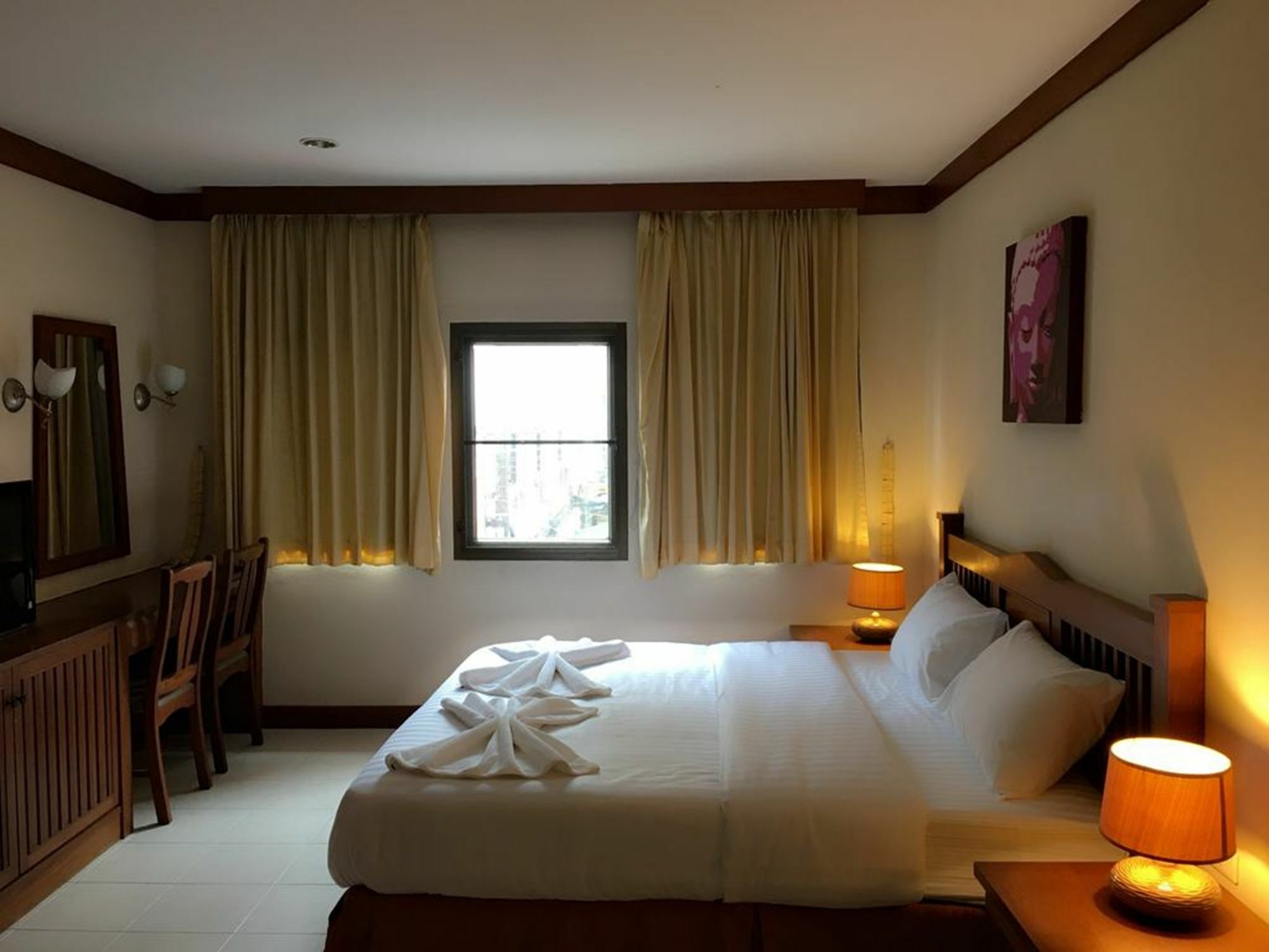 Same Same Guesthouse Patong Екстериор снимка