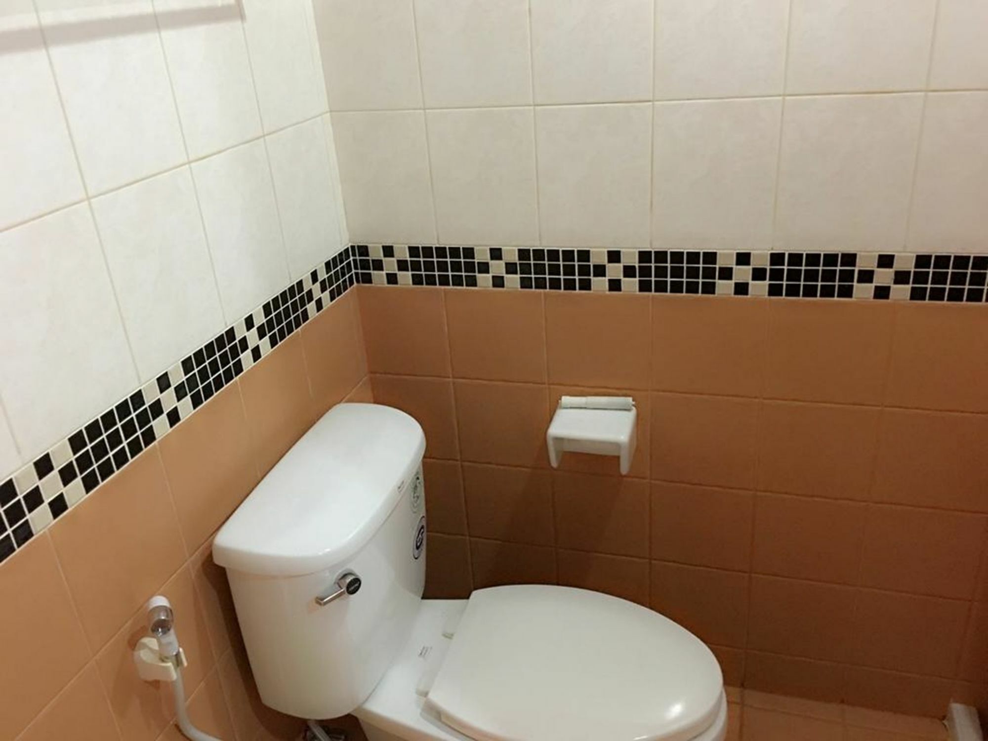 Same Same Guesthouse Patong Екстериор снимка