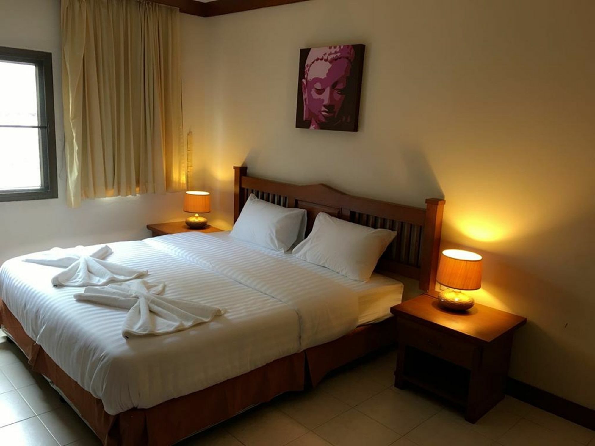 Same Same Guesthouse Patong Екстериор снимка